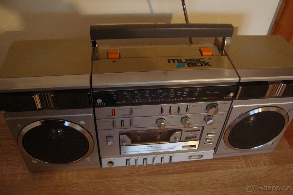 Radiomagnetofon Universum- Boombox - 12