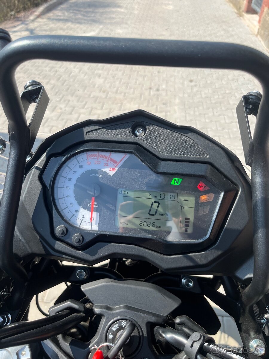 Benelli TRK 502 X - 12