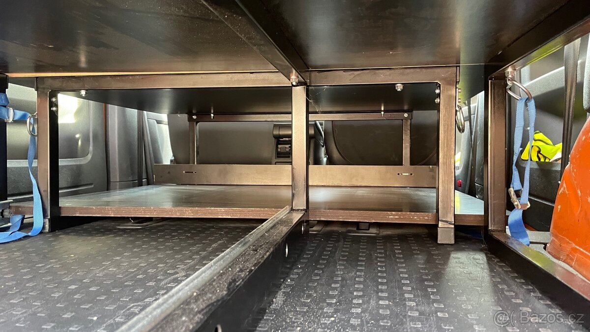 Vestavba VW Caddy - 12