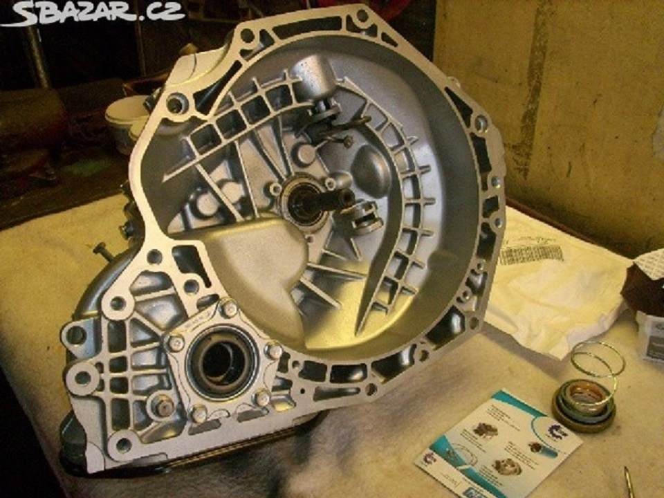 Manuální převodovky oprava / prodej / skladem - 12
