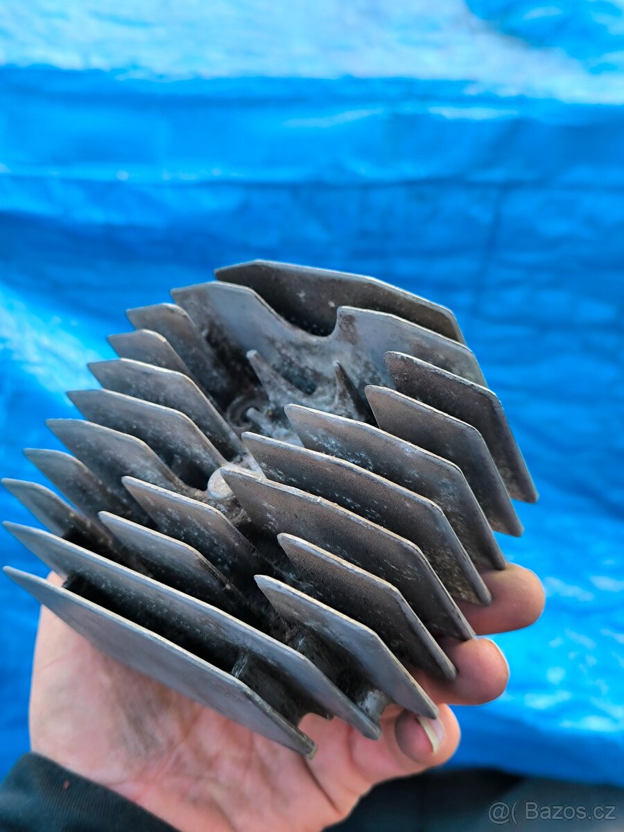 Hlava Babetta 210 - 12