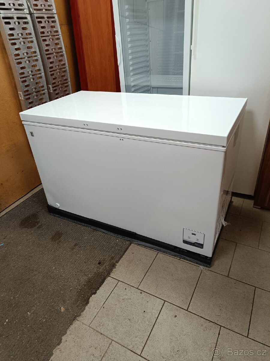 Nový pultový mrazák METRO 400 L - 12