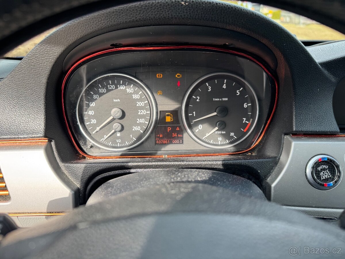 BMW 325 Xi Touring - 12