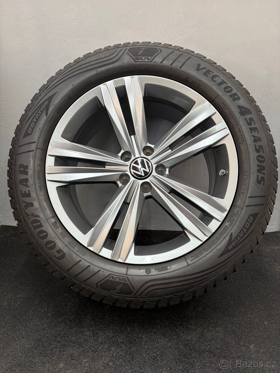 VW Touareg Sebring antracit 255/55/19 TPMS (J6) - 12