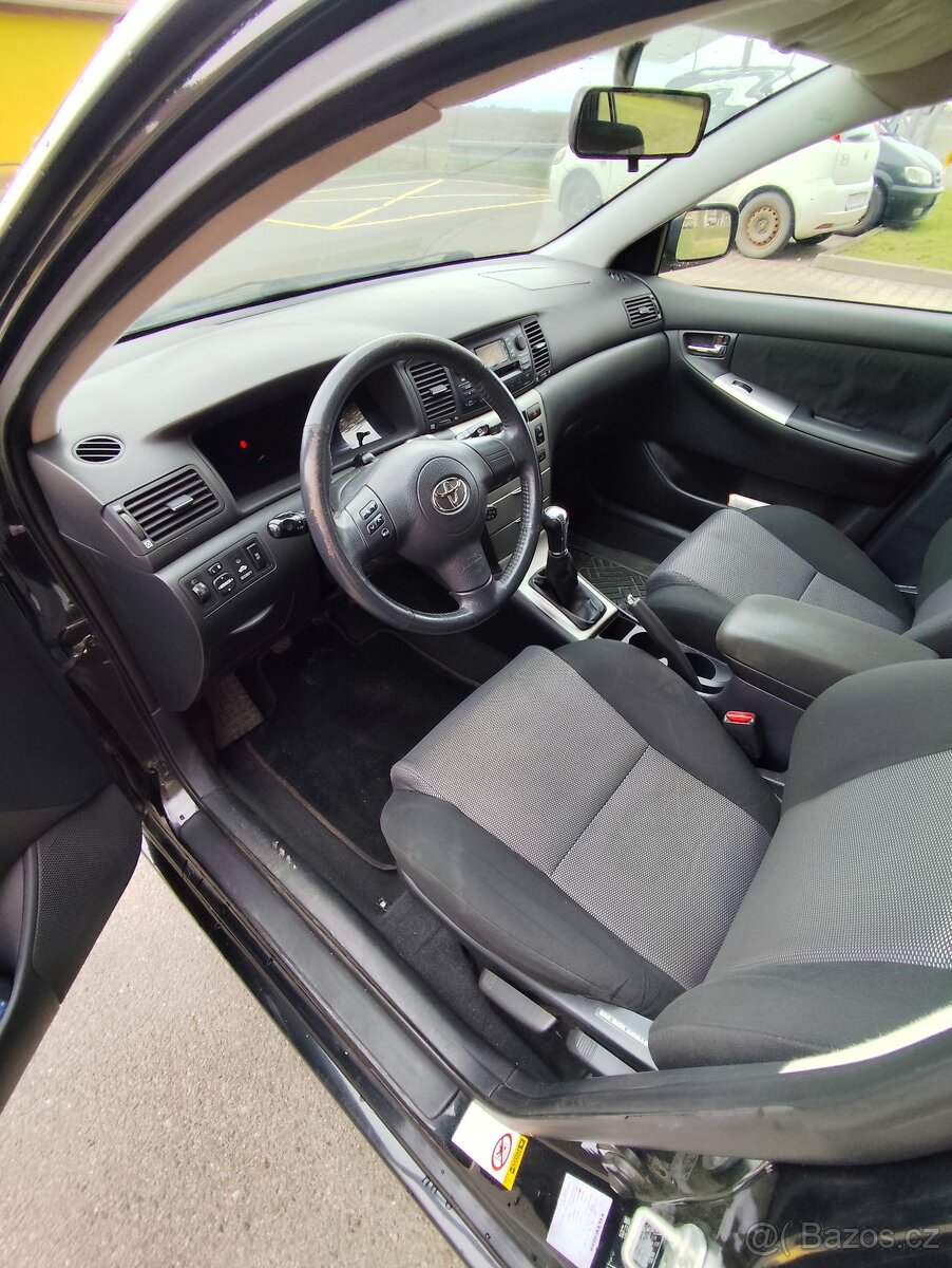 Toyota Corolla 1.6i 81kw E12U - 12