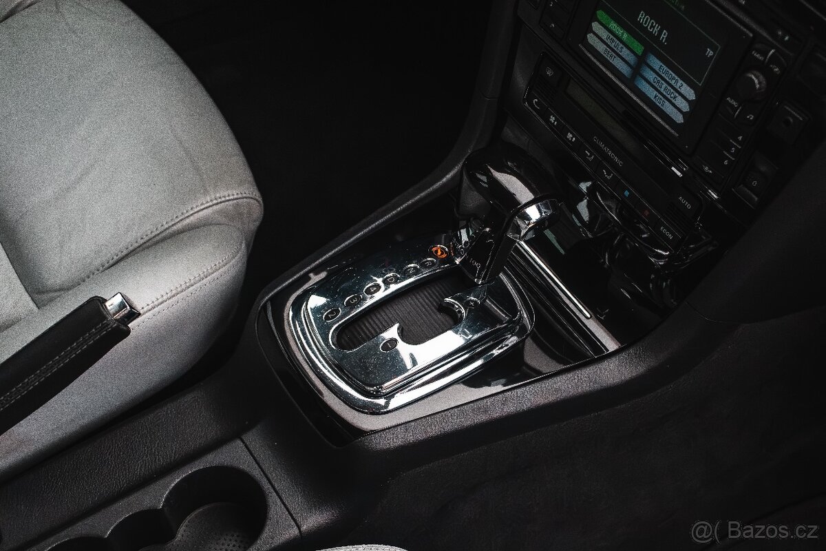 Škoda Superb Edition 100 2.5 TDI 120 kW AUT. | Velký servis - 12