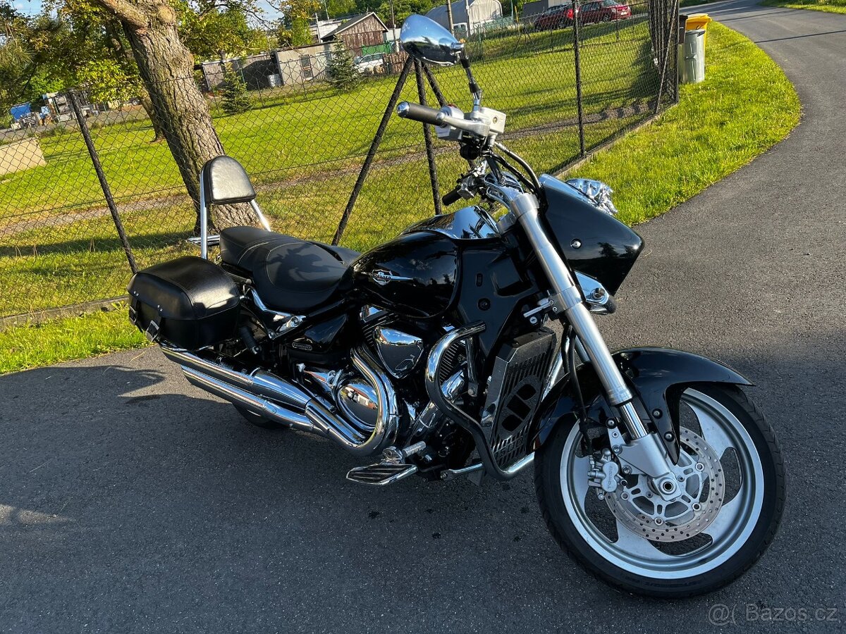 Suzuki Intruder M1500/Boulevard - 12