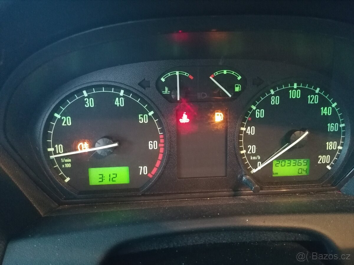 Škoda Fabia 1,4 MPI - 12