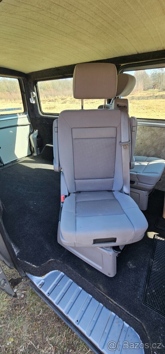 Prodám VW Transporter 2,5TDI T4, 5 dv. varianta LONG - 12