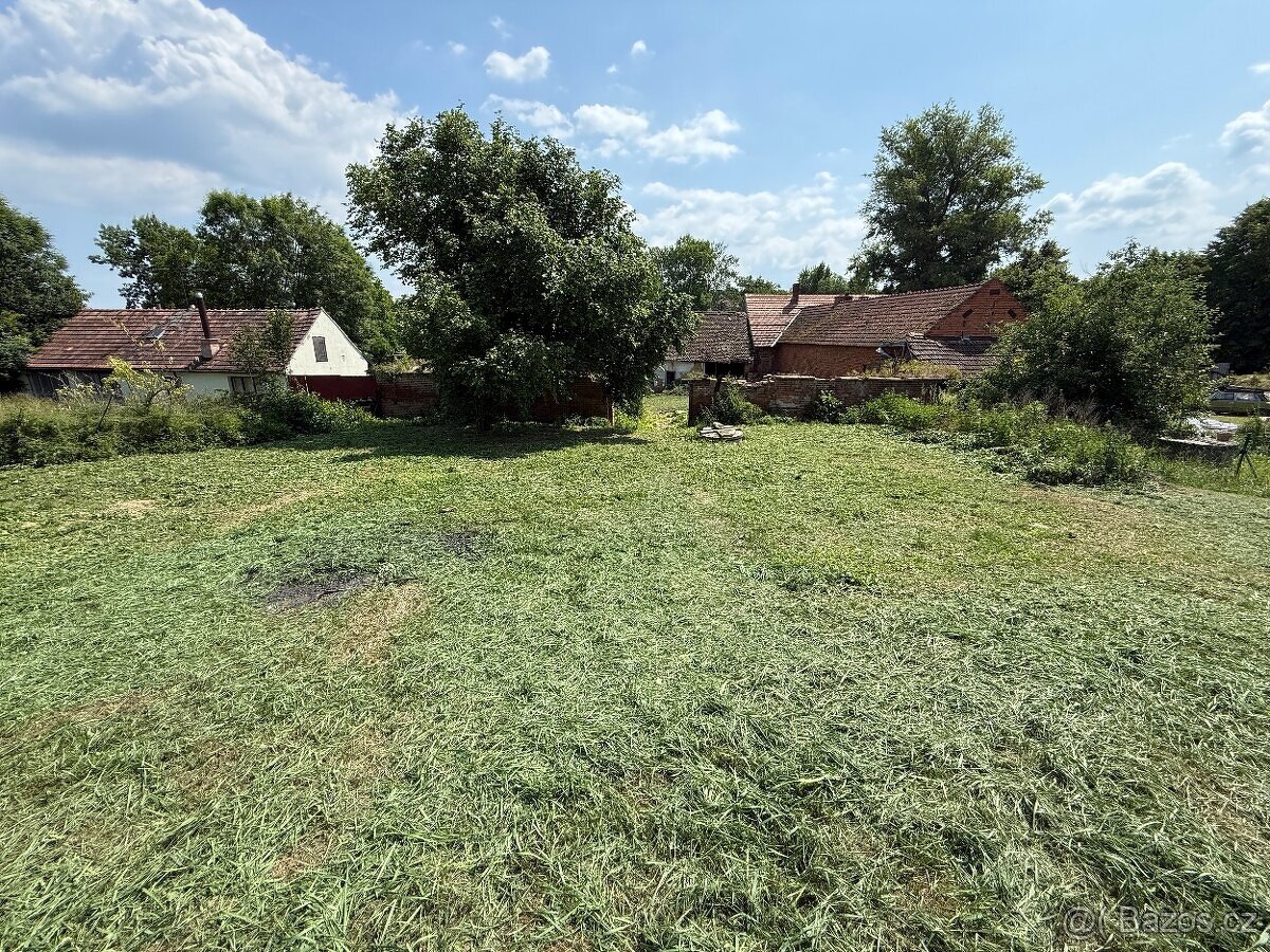 Prodej stavebního pozemku obec Heršpice - 12