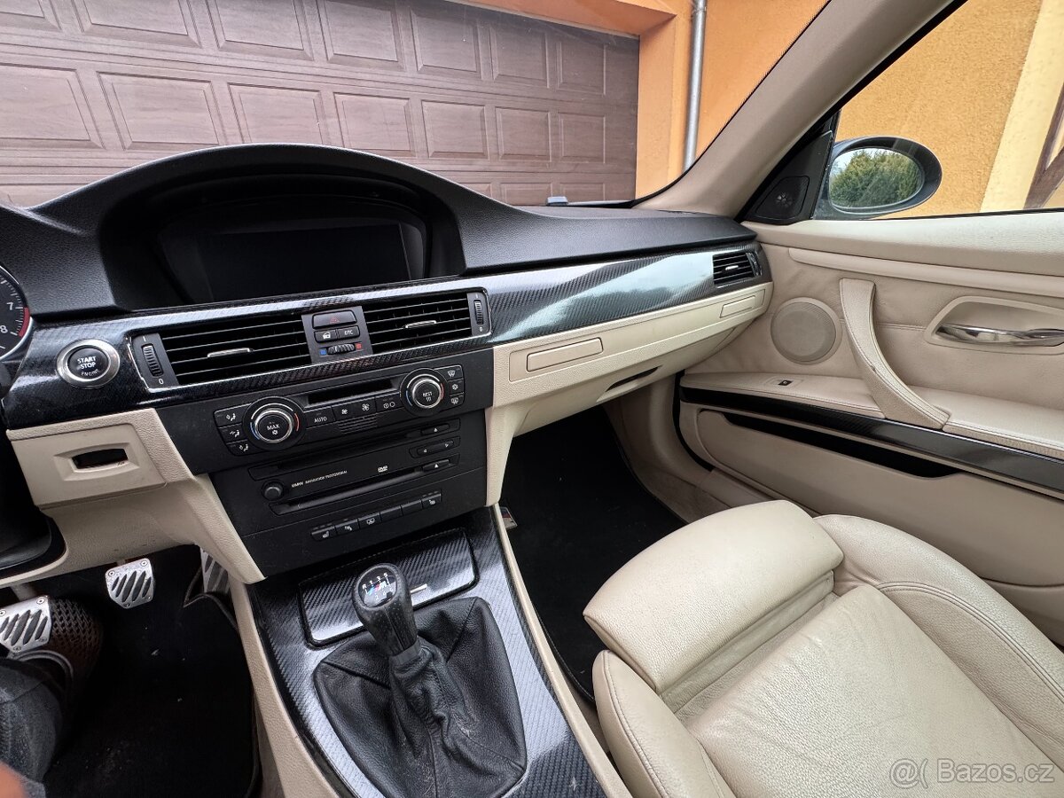 BMW Řada 3, BMW E92 335i - 12