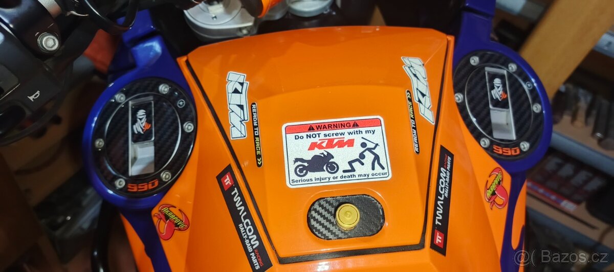 Jedinečná KTM 990 adventure - 12