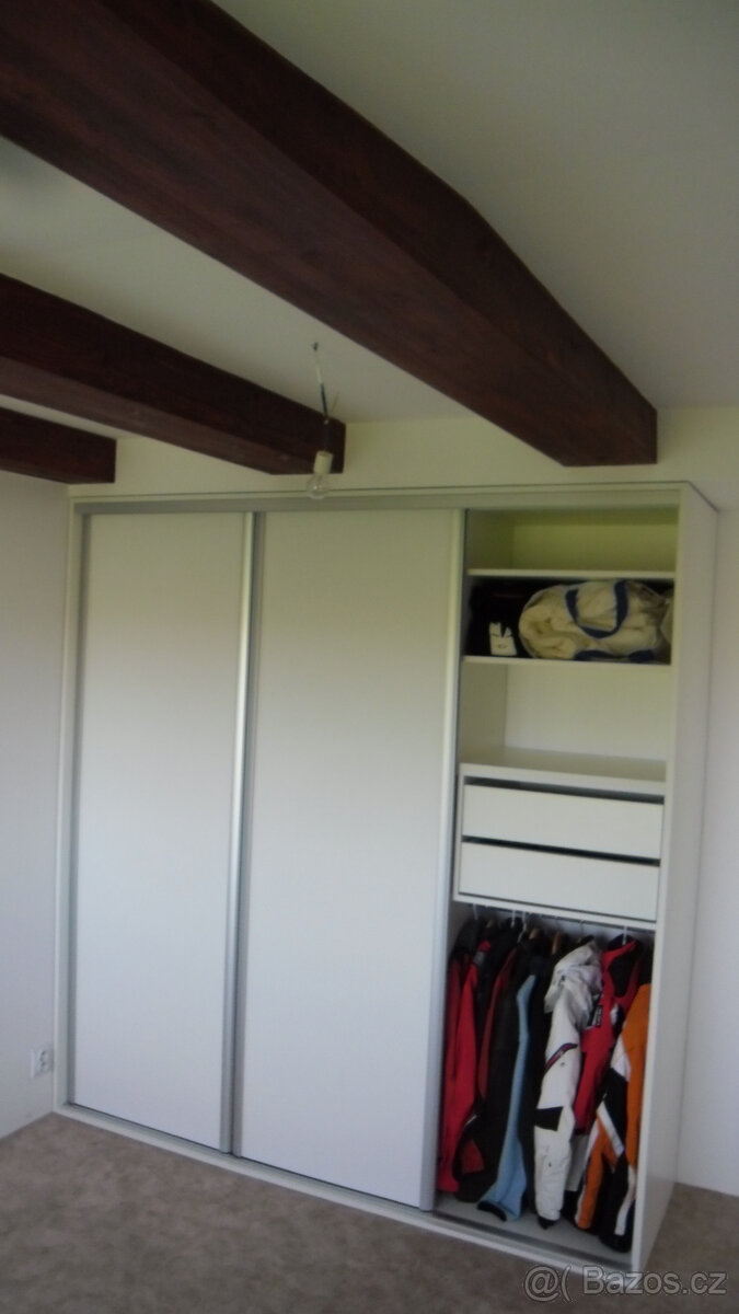 Vestavěné skříně všech rozměrů - 12