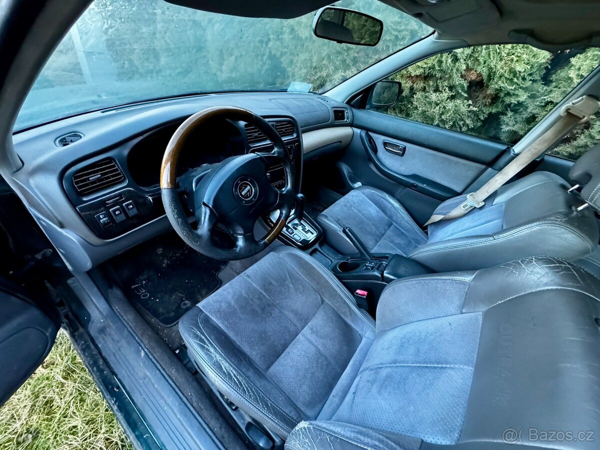 Subaru Legacy Outback 4x4 rok 2003 3.0 154 kW LPG - 12
