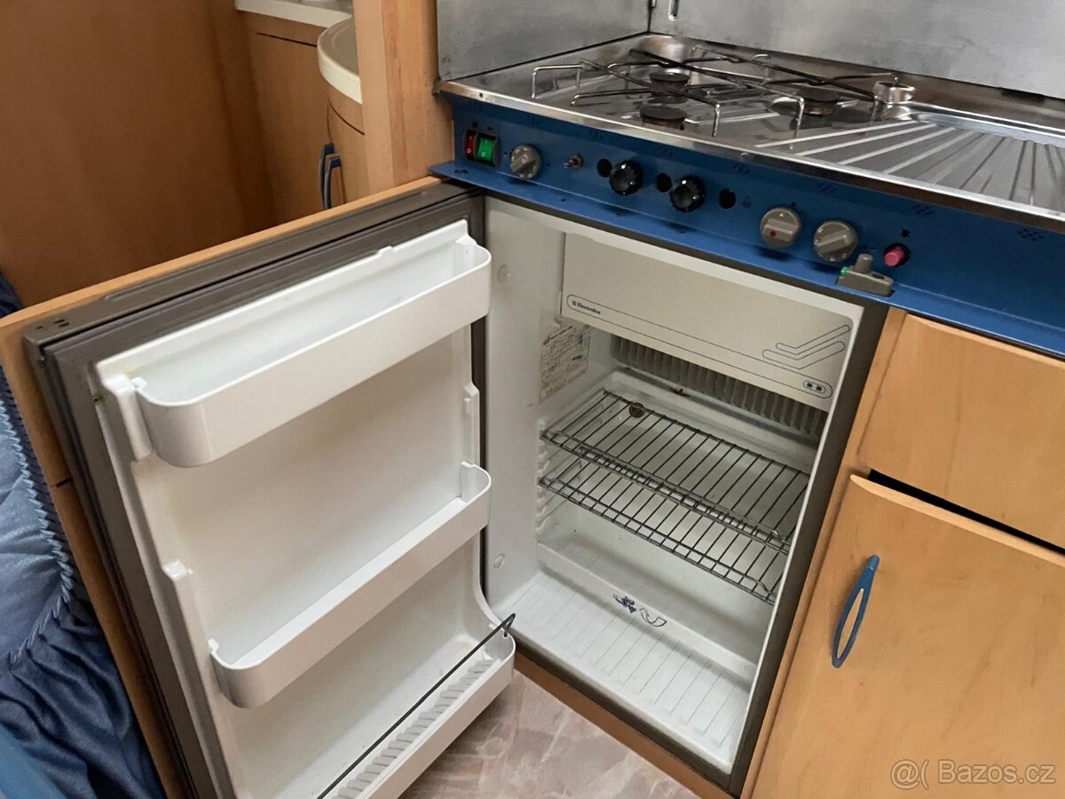 Hobby de luxe 440, 4 osoby, bojler, sprcha, fr.postel, stan - 12