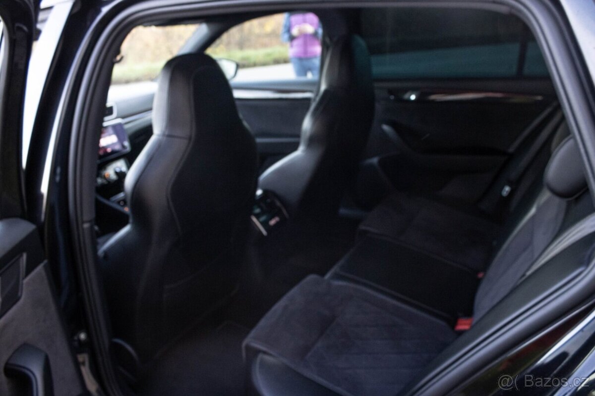 Škoda Superb Combi 2.0 TDI Sportline DSG - 12
