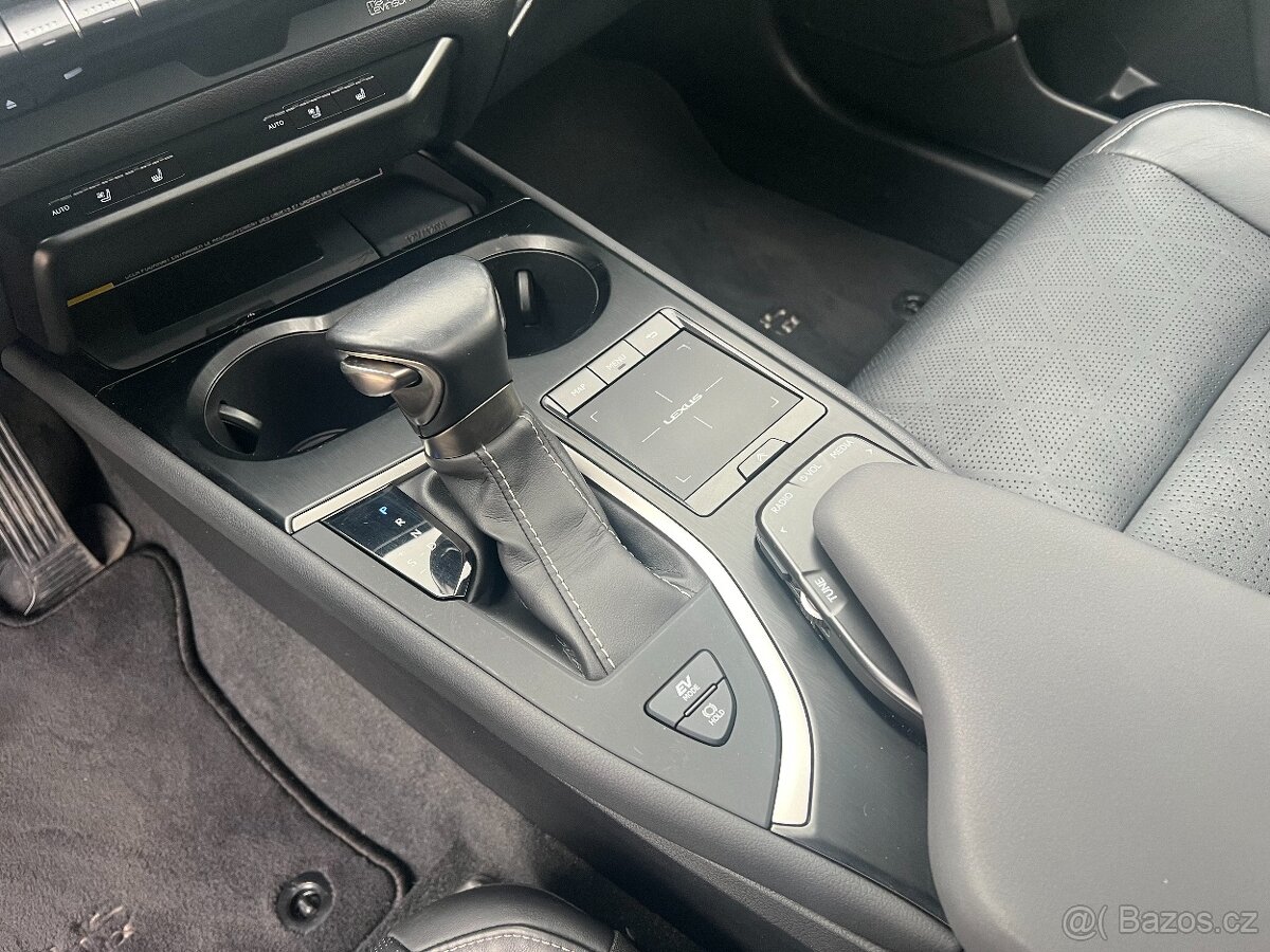 Lexus UX 250h 12/2019, 58 000 km - 12