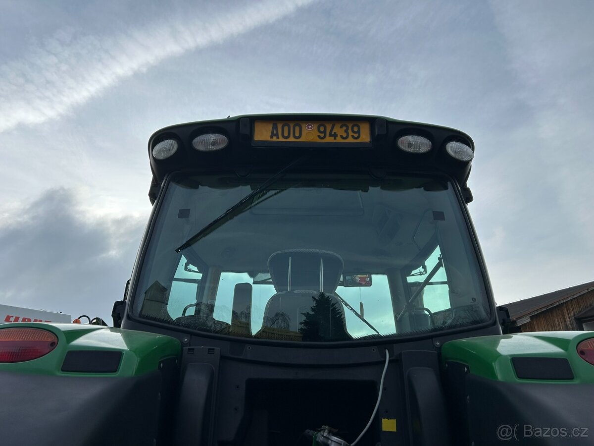 John Deere 6210R - 12