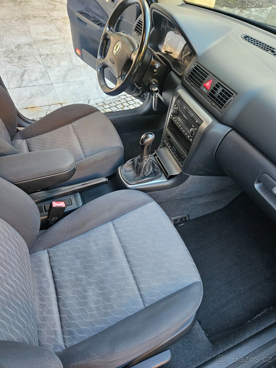 Škoda Octavia Style 1.6 75 kW, 2004 Nové rozvody+servis+STK - 12