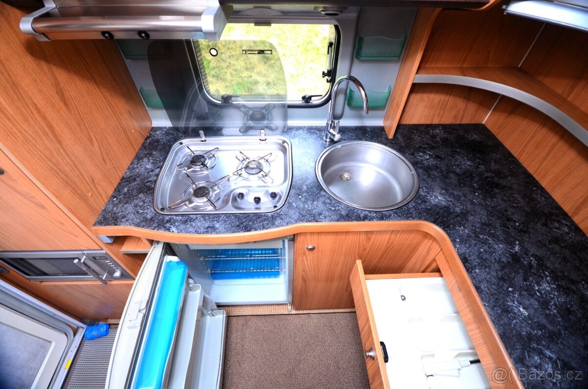 Karavan Bűrstner Trecento 530 TS - 12