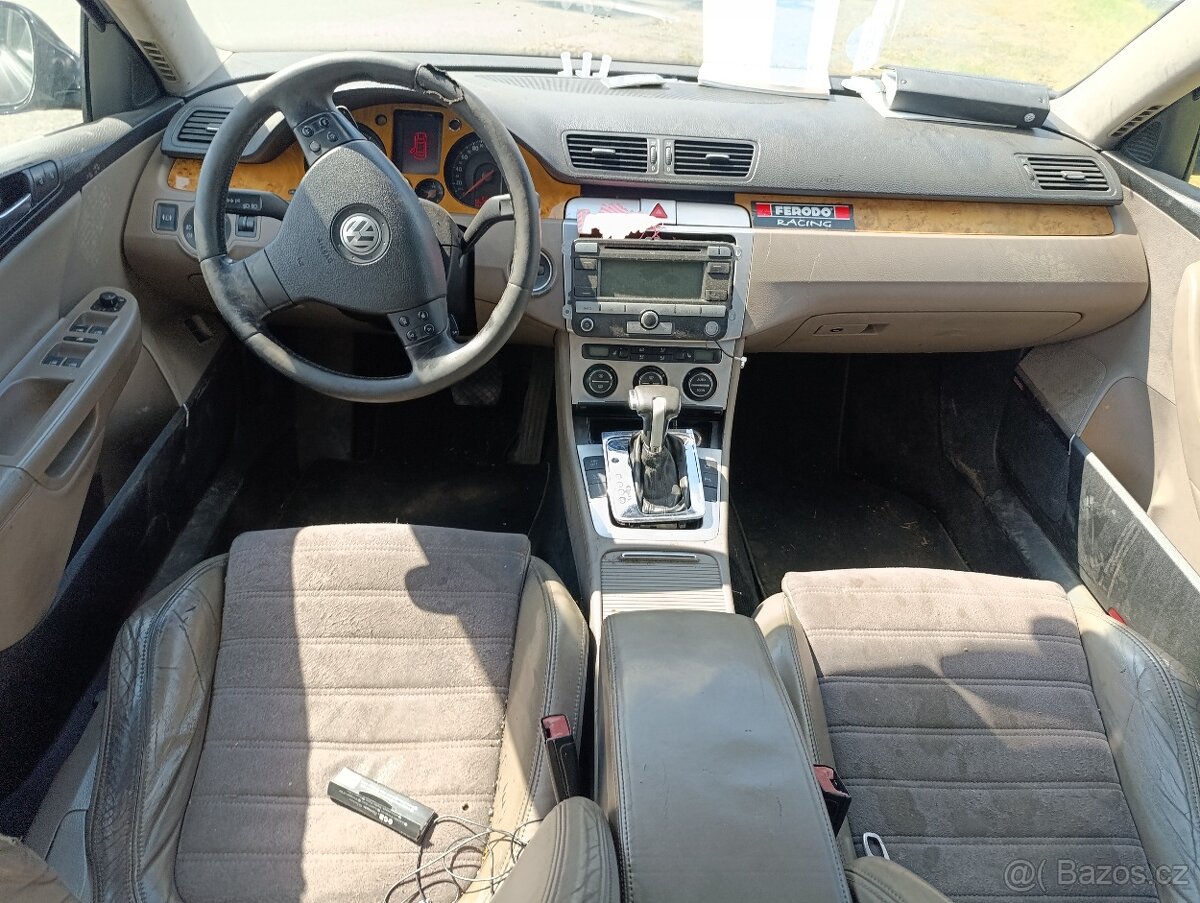 VW Passat B6 stříbrná a černá 3.2 V6 184kw náhradní díly - 12