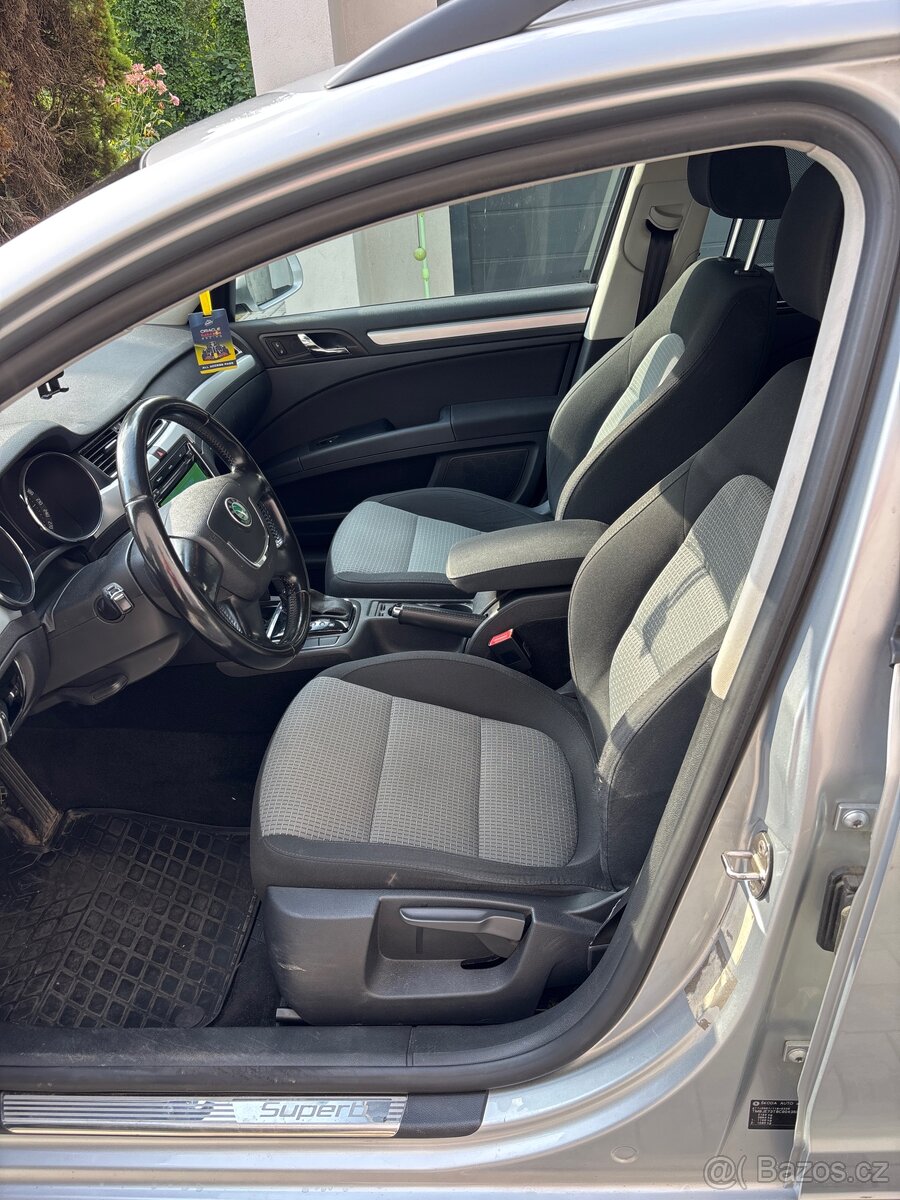 Škoda Superb DSG, 2.0 103kW, 2.majitel, pečlivě servisováno - 12