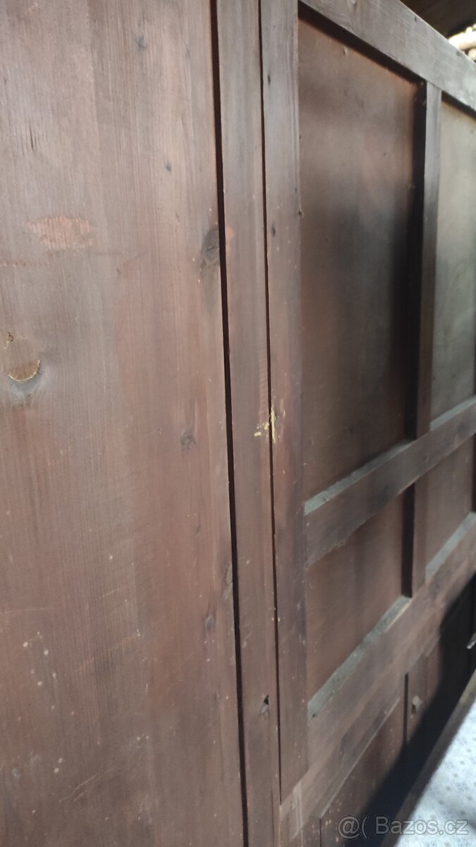 Starý kuchyňský kredenc - 12