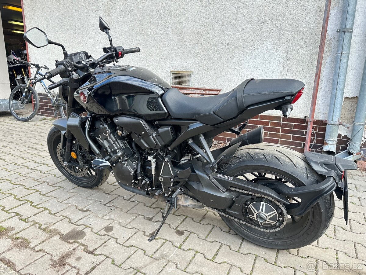 Honda cb 1000 r - 12