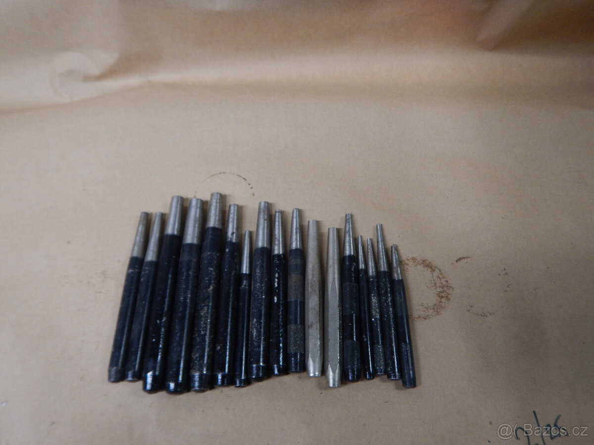 prodám vybavení dílny - 12