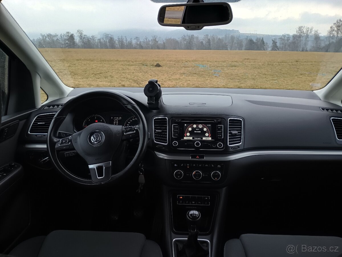 VW SHARAN 2,0 TDI 7 MÍST - 12