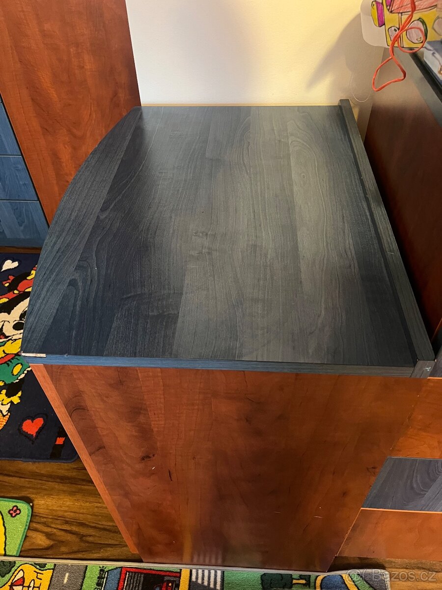 Sestava nábytku - skříň s nástavbou, skříňka pod TV, stolky - 12