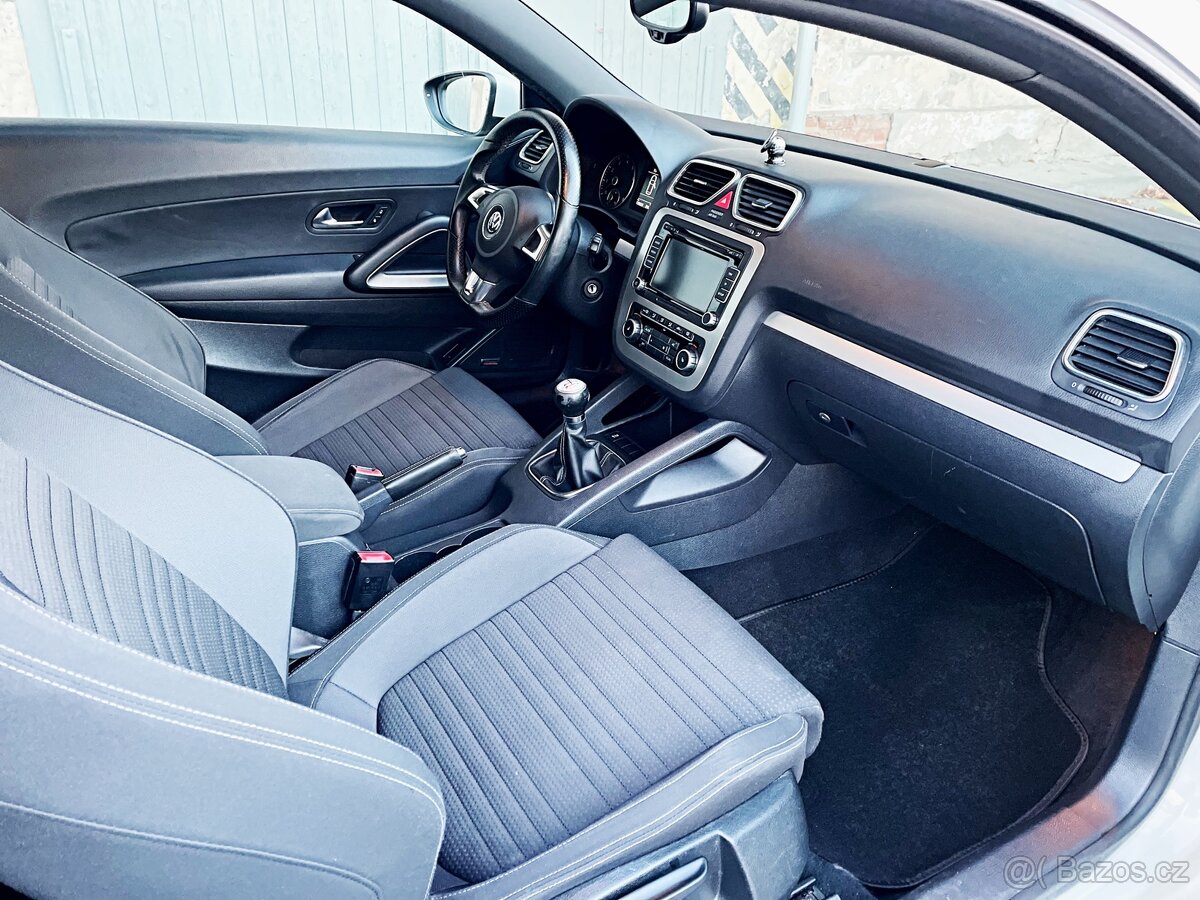 VW SCIROCCO SPORT TEAM 2.0TSI 155KW NOVÉ ROZVODY TOP STAV - 12