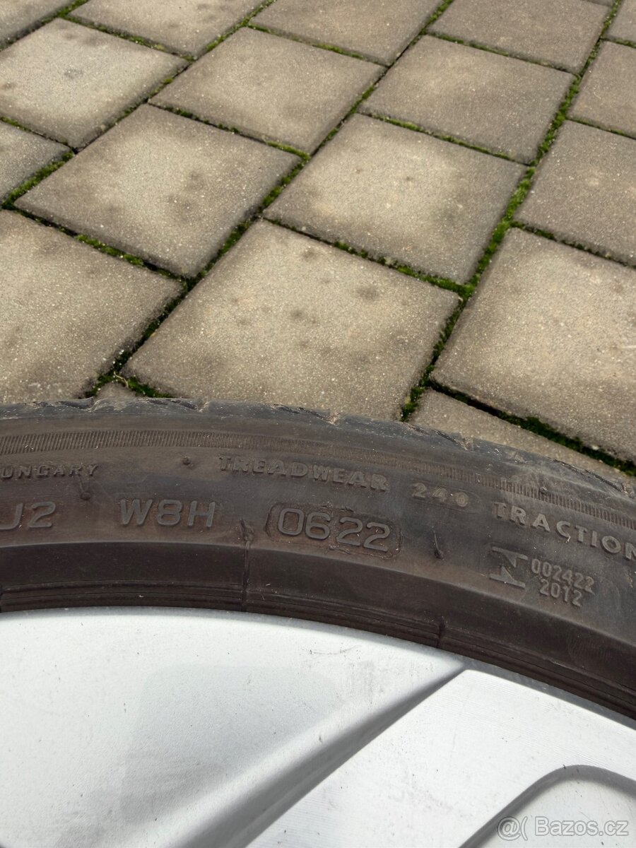 Letní sada Škoda Altair 19" + Brigestone 225/40 R19 - 12