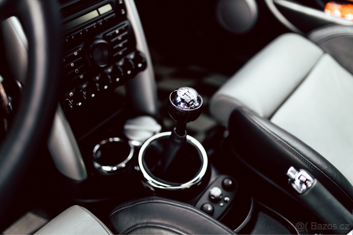 Mini Cooper S JCW R53 - 12