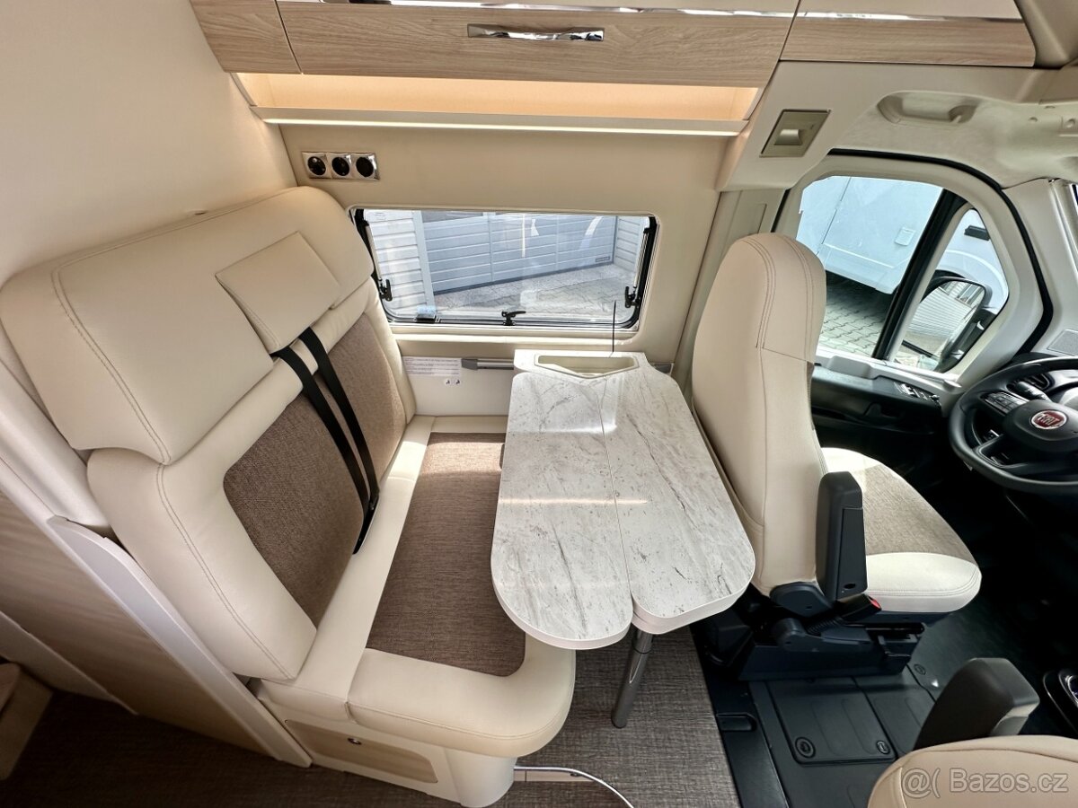 EURA MOBIL VAN 635 HB - 12