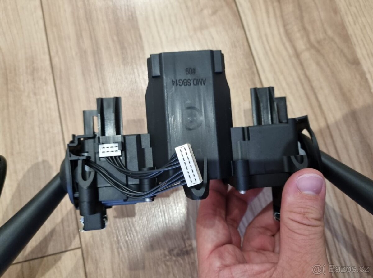 TEMPOMAT OVLÁDANIE PAČKY POD VOLANTOM - 12