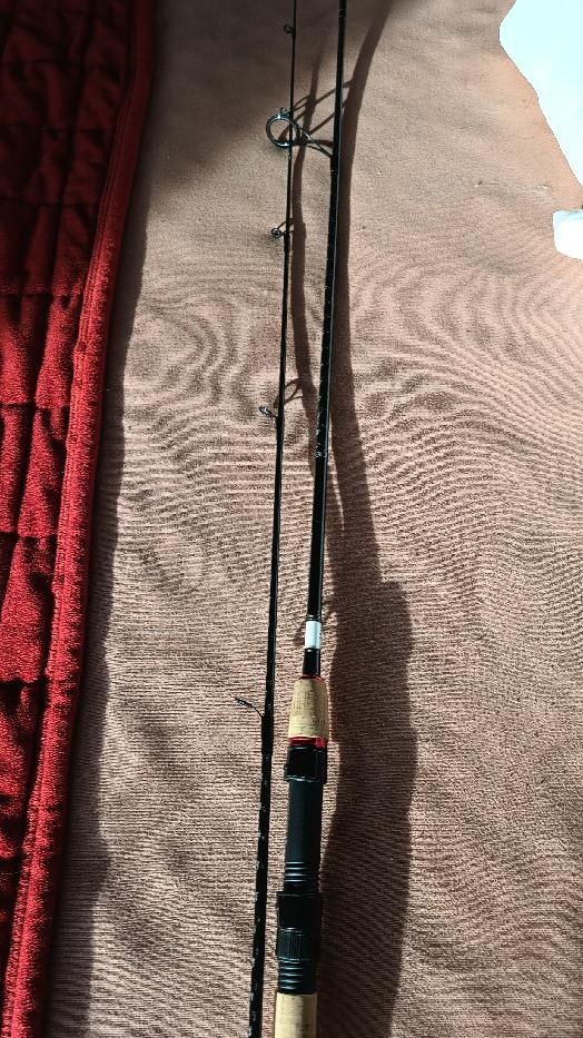 Prodám rybářské vidličky, nový rybářský prut Daiwa. - 12