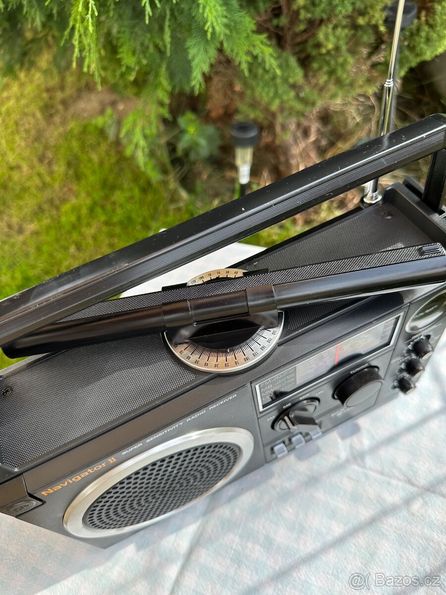 Hitachi Navigator II námořní rádio KH 1170 E rok 1977 - 12