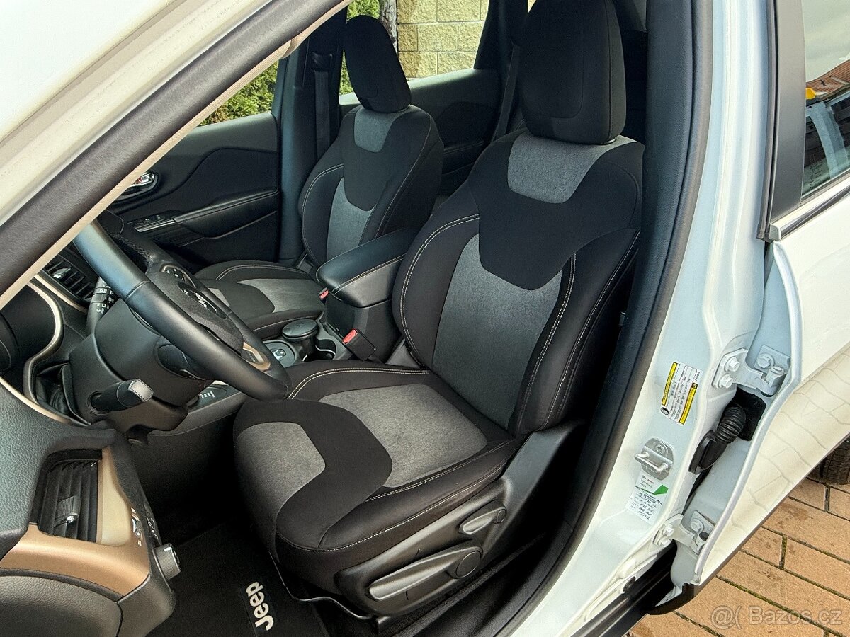 JEEP CHEROKEE 2.0D M-Jet2 125kW AT9°4x4 /133.423km-1.Maj./ - 12