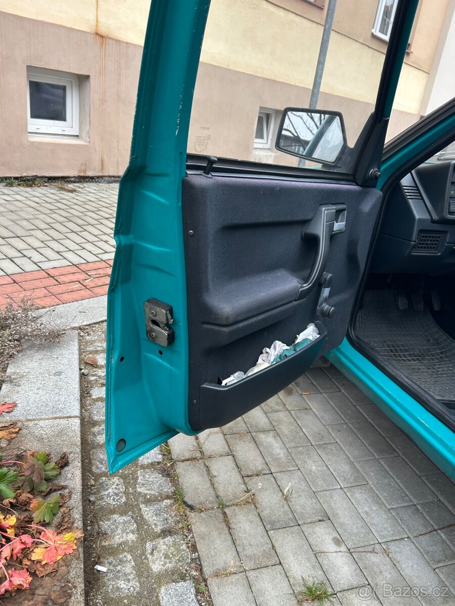 Škoda Favorit LX 1.3- po dědovi, zachovalý stav, bez koroze - 12