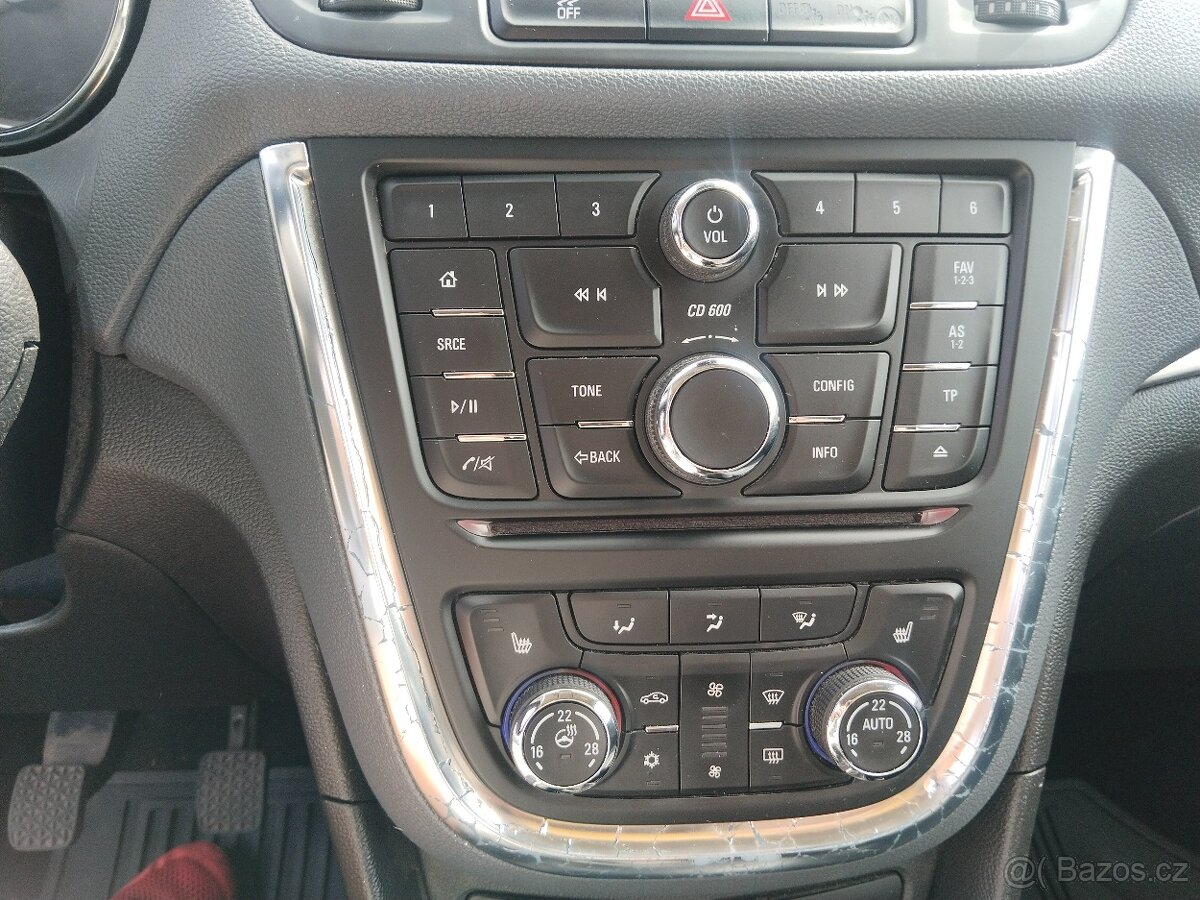 Opel mokka 1,7 CDTI 4x4 2014 xenony,serviska manuál - 12