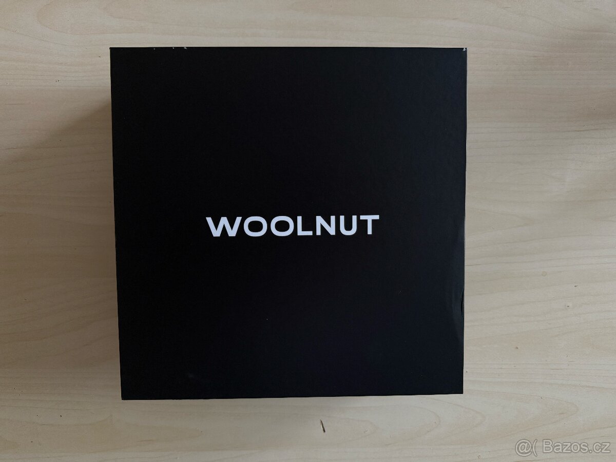 Kožené pouzdro pro AirPods Max černé Woolnut - 12