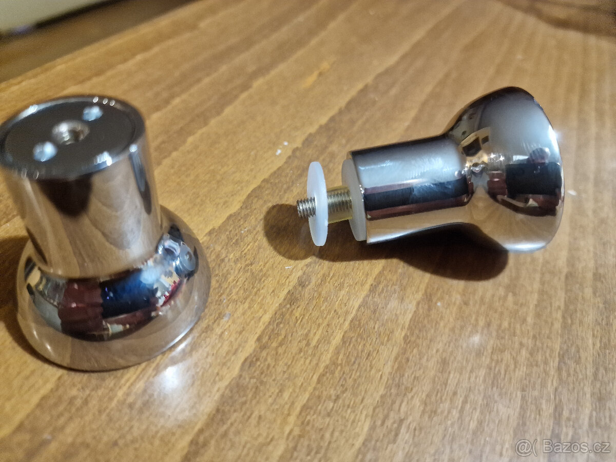 Madla ke sprchovým dveřím - 12