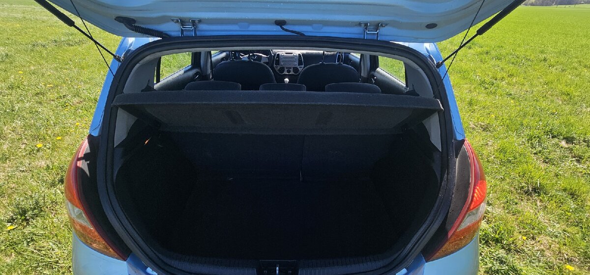 Prodam Hyundai i20 - 12