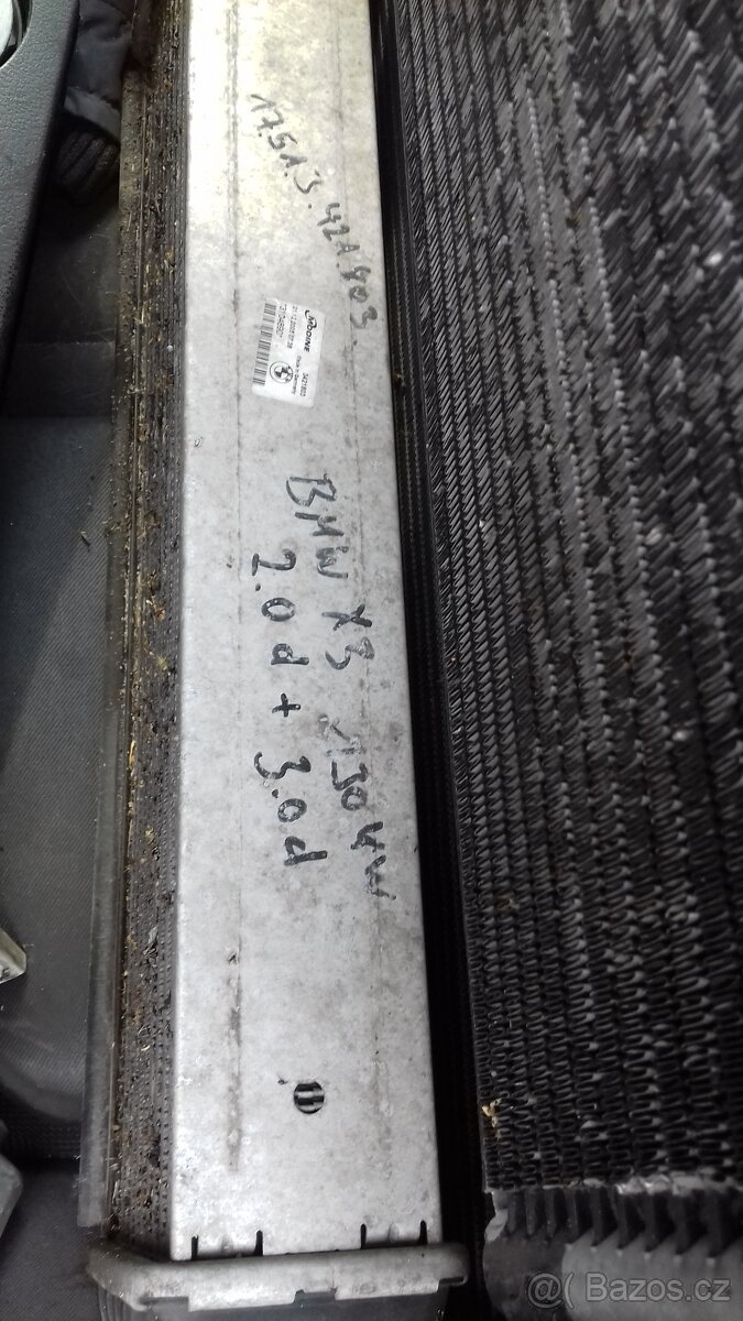 BMW X3 E83 2.0d 2008 přední výztuha díly chladičové stěny - 12