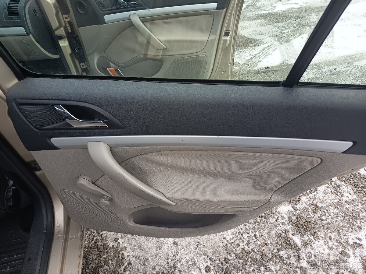 ŠKODA Octavia Combi 1,9TDI Ambition 77 kw - 12