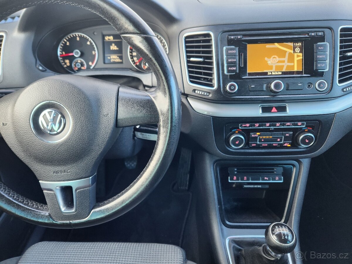 VW Sharan 7 míst 2.0TDI 103kW 2011 Tažné navigace - 12