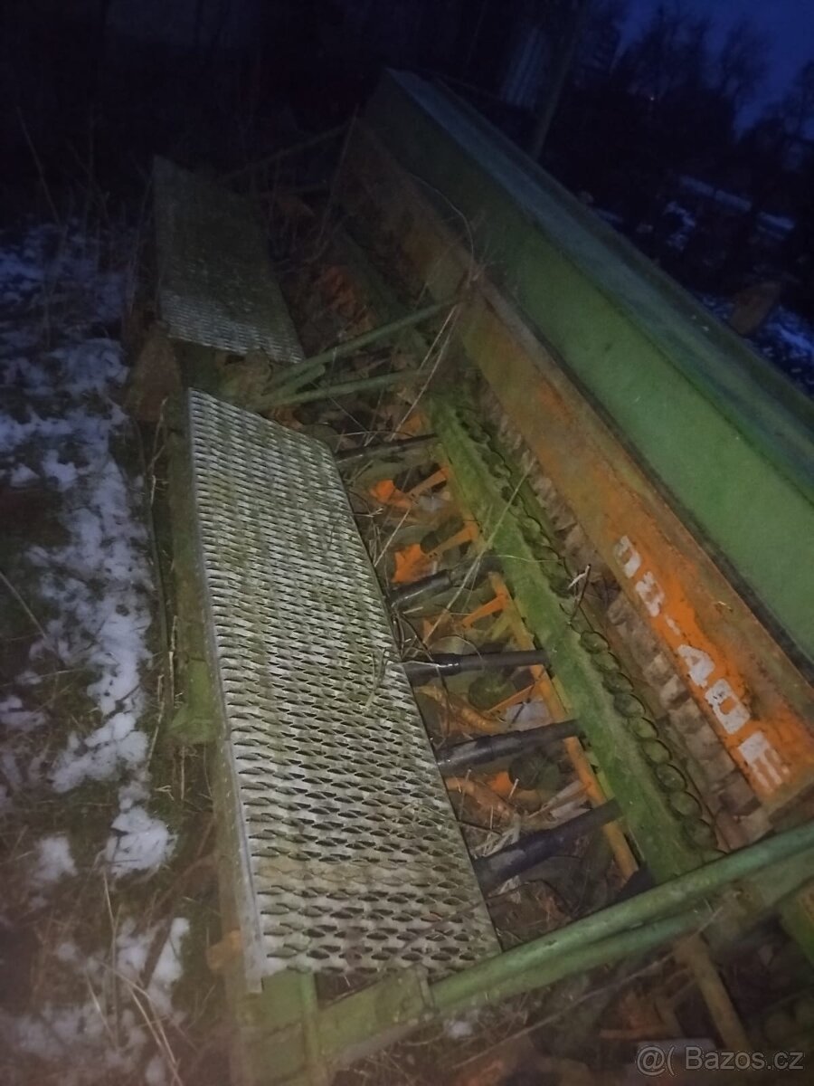 Amazone D8-40E sečka na nahradí díly - 12