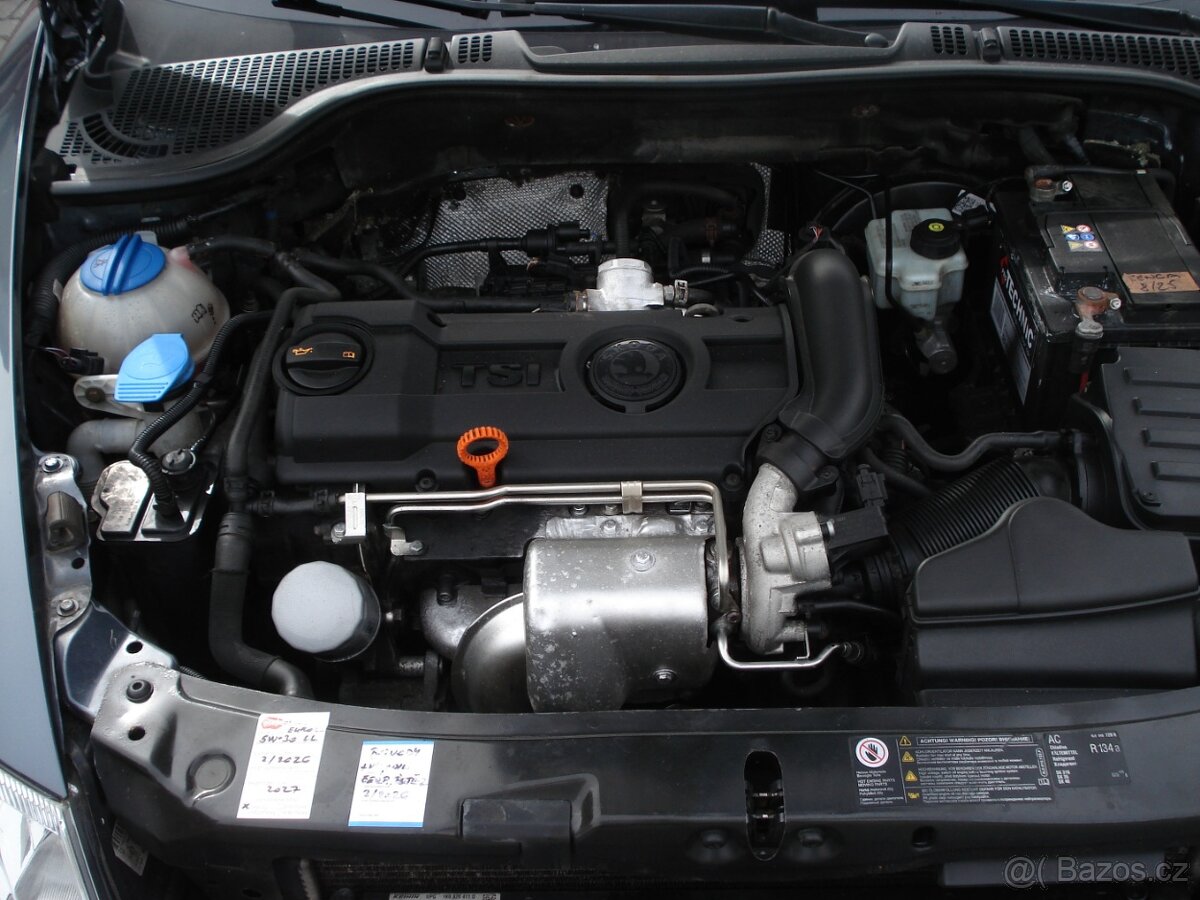 Škoda Octavia Kombi 1.4 TSI,SERVISKA,NOVÁ STK - 12