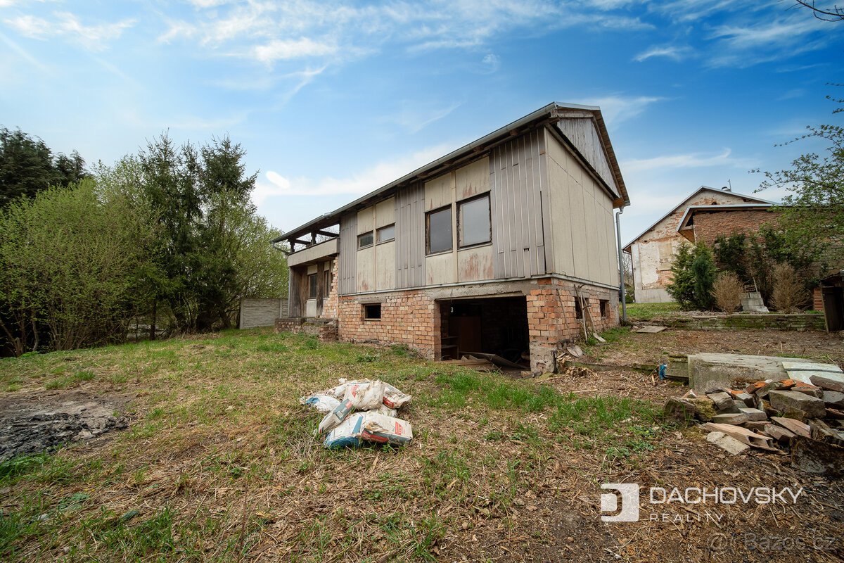 Prodej rodinného domu 250 m², pozemek 1424 m², Lukavice - 12